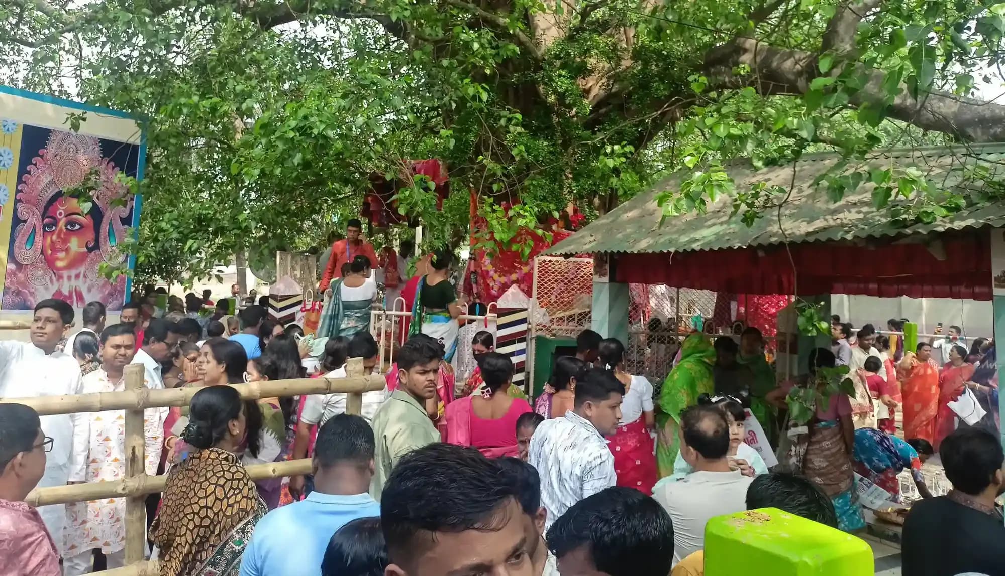 কটিয়াদীর শ্রী শ্রী মহামায়া গাছতলা: সম্প্রীতির এক অনন্য মিলনমেলা