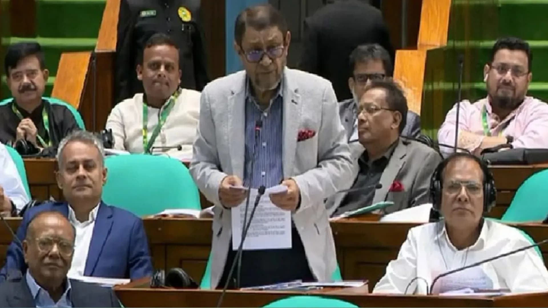 সাড়ে ১১ হাজার চিকিৎসক নিয়োগ দেবে সরকার : স্বাস্থ্যমন্ত্রী