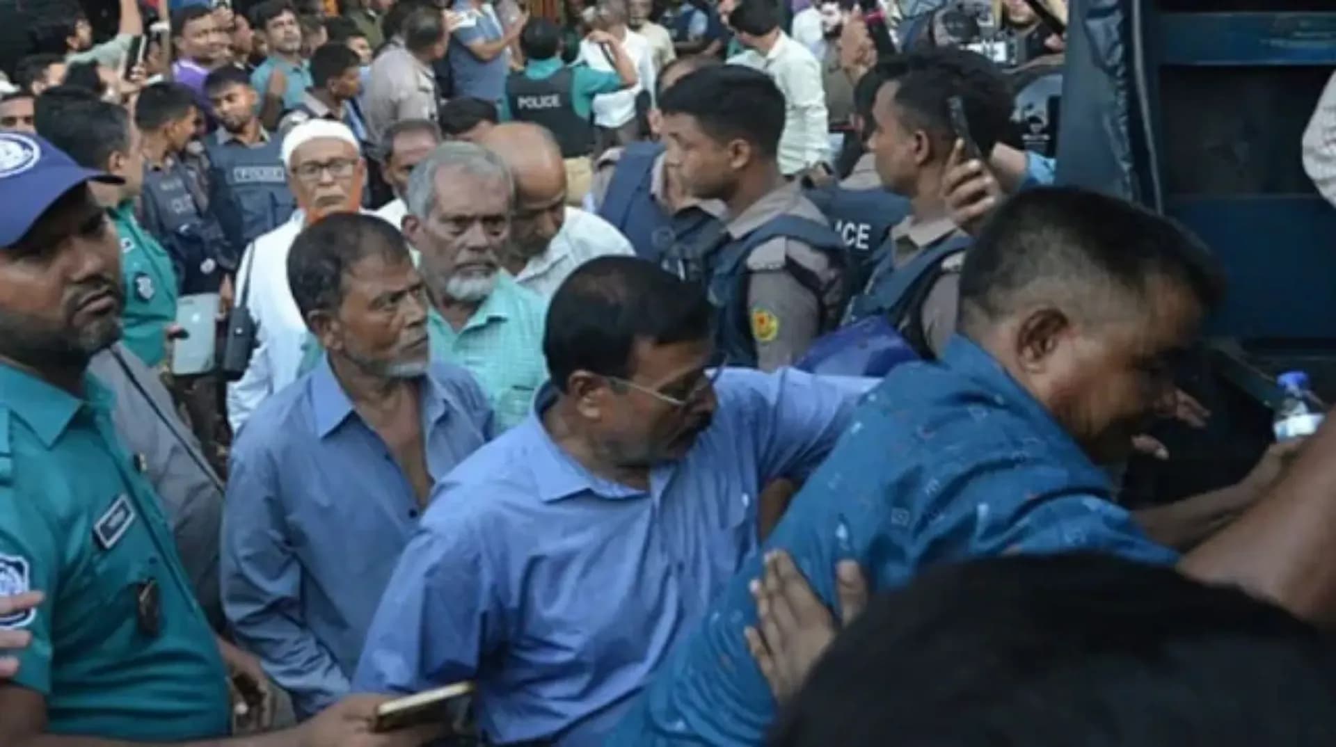 জাসদ কার্যালয় থেকে আটক ২৪৯ জনকে ছেড়ে দিয়েছে পুলিশ