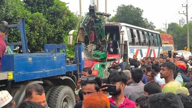 ময়মনসিংহে বাস-অটোরিকশার সংঘর্ষ, নারী-শিশুসহ নিহত ৭