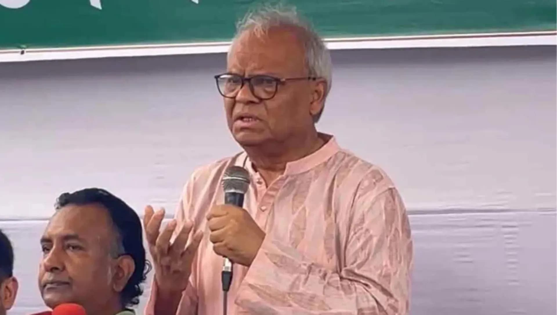 পরাজিত শক্তির সব চক্রান্ত প্রতিহত করতে প্রস্তুত বিএনপি : রিজভী