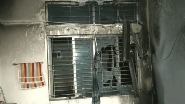 বগুড়ার শজিমেক হাসপাতালে এসি বিস্ফোরণ, পুড়ল চক্ষু বিভাগের সরঞ্জাম