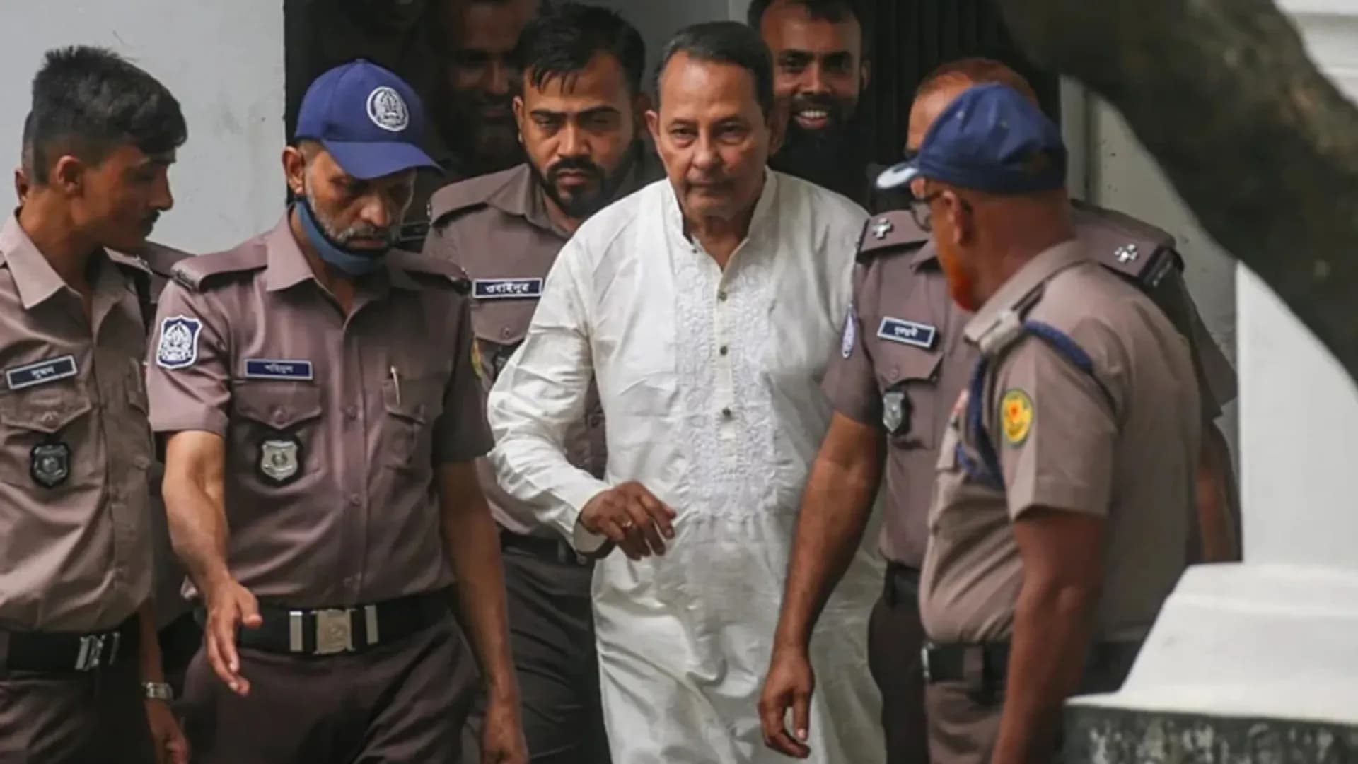 ইনুর মৃত্যুদণ্ড চেয়ে প্রসিকিউশনের আপিল