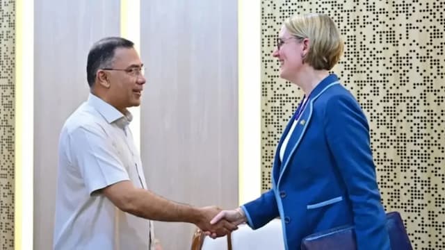 প্রধানমন্ত্রীর সঙ্গে সাক্ষাৎ করেছেন ব্রিটিশ হাইকমিশনার