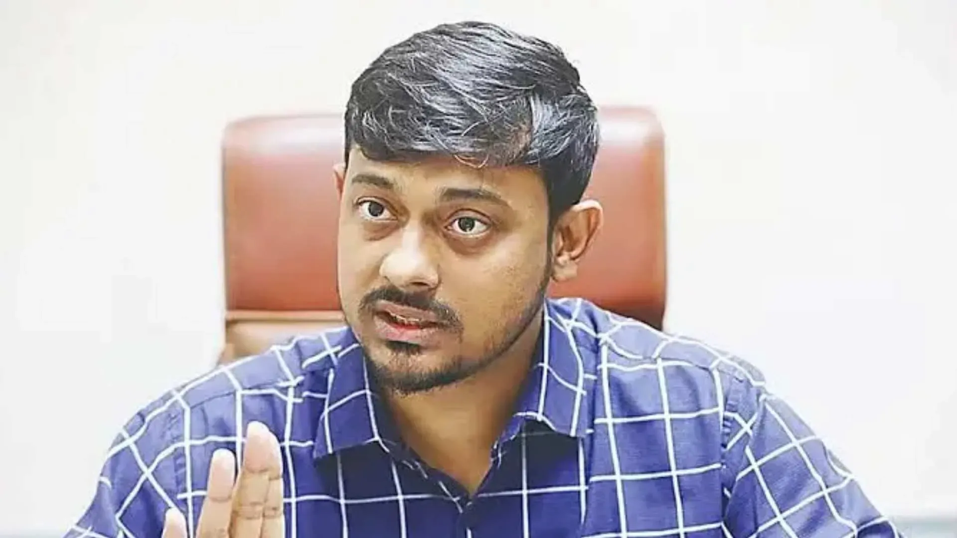 সরকারের লাগাম টেনে ধরেছে ফেসবুক-ইউটিউব’: নাসীরুদ্দীন পাটওয়ারী