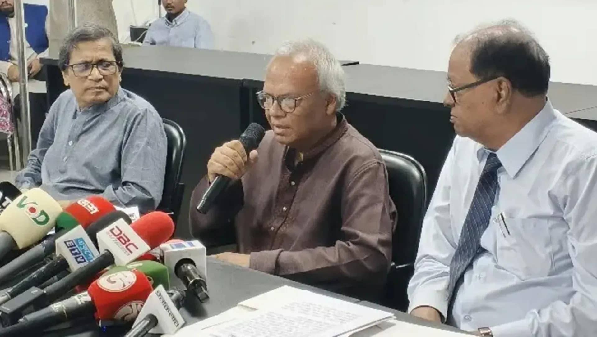 বিদ্যুৎখাতে লুটপাট করতেই দায়মুক্তি আইন পাস করেছিল আওয়ামী লীগ : রিজভী